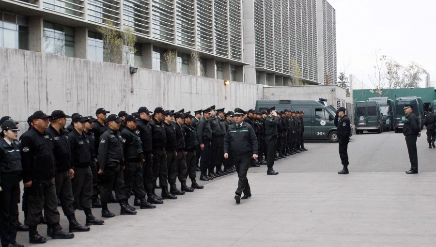 La próxima semana comenzarían las negociaciones con personal de Gendarmería