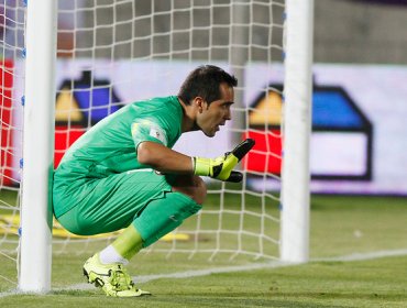 Claudio Bravo le dedicó el triunfo ante Brasil a fallecida hija de Héctor Robles