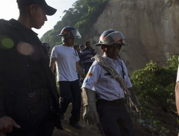 Sube a 253 cifra de muertos y a 374 la de desaparecidos por alud en Guatemala
