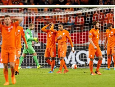 Holanda pierde contra República Checa y queda fuera de la Eurocopa