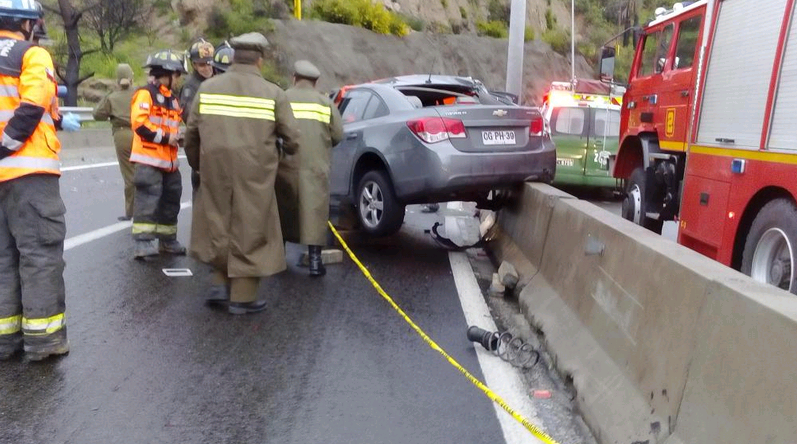 Viña del Mar: Una persona fallecida y tres lesionadas deja un fatal accidente en Ruta Las Palmas