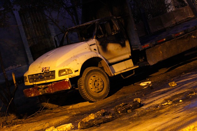 Atacan con bombas Molotov un camión en la ciudad de Temuco