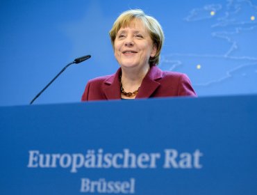 Merkel dice no entender a países del Este por su dureza en crisis refugiados