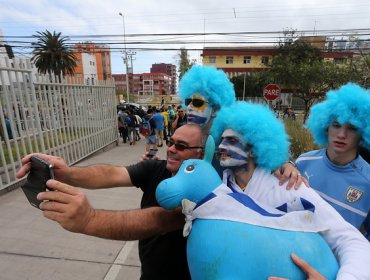 Hinchas uruguayos ya han adquirido 5 mil entradas para el duelo contra Chile