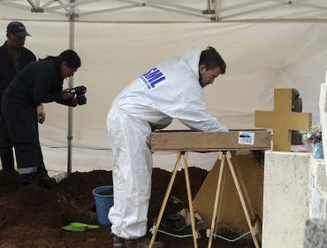 Exhuman los cadáveres de dos hombres que murieron en hospital de Panguipulli