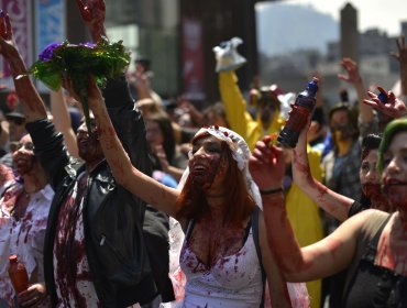 Los zombies invadieron las calles de Santiago