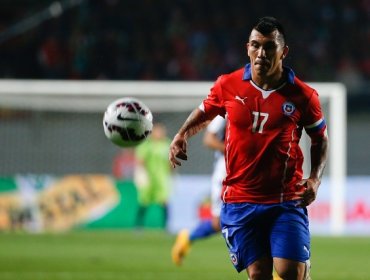 Prensa italiana "Medel, rey del pressing, mantiene en pie al Inter"