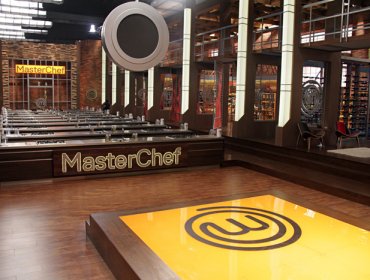 Canal 13 y Mega pelean punto a punto la audiencia prime del domingo