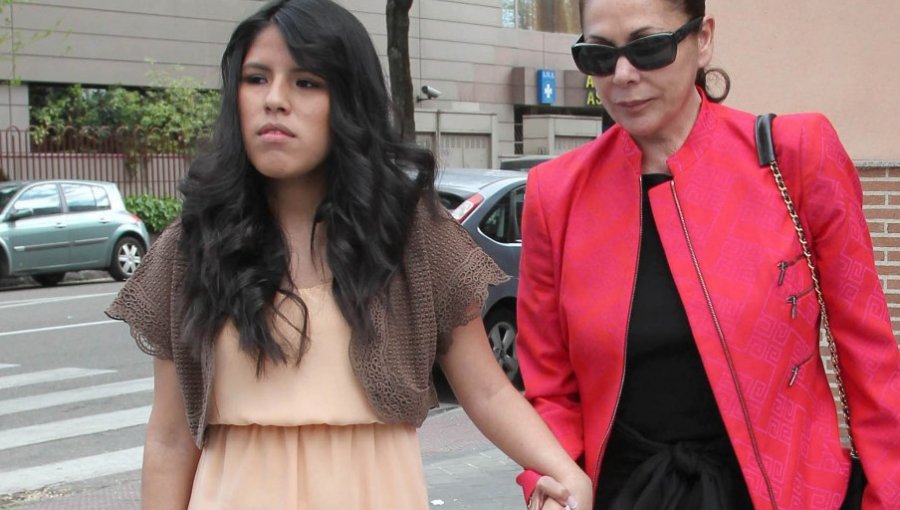 Hija de Isabel Pantoja no quiere "oír hablar" de su madre biológica