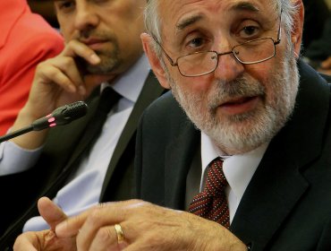 Larraín y Espina anuncian que UDI y RN votarán a favor de Abbott en el Senado