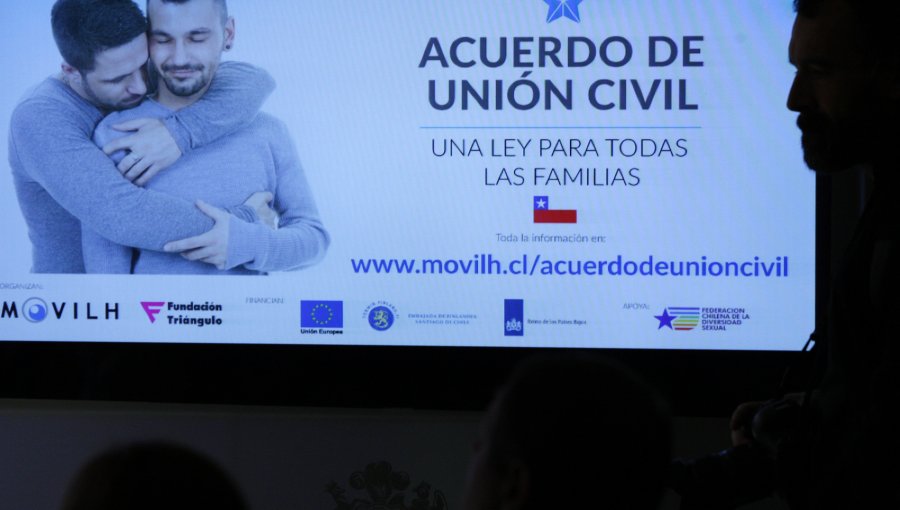 AUC: Movilh se coordina con parejas y gobierno mantiene plan de contingencia