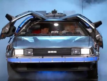 Video: La llegada de Marty McFly y el Doc al futuro