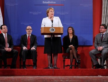 Bachelet firmó proyecto que reemplaza al INE por un Sistema Estadístico Nacional