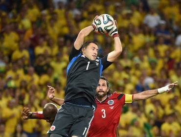 Arsenal anunció lesión de Ospina y es duda en Colombia para duelo con Chile