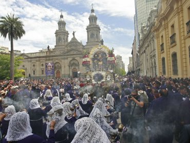 Comunidad Peruana celebró la Procesión del Señor de los Milagros