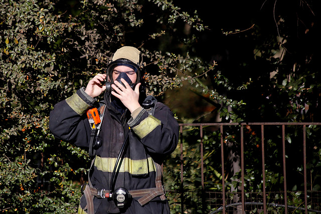 Bomberos concurre ante emanación de amoniaco en Quilicura