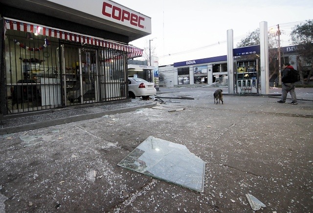 Desconocidos roban más de 10 millones de pesos desde servicentro en Concepción