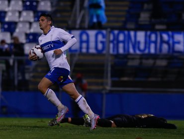 Mark González tendría un desgarro y sería baja para la UC y la Roja