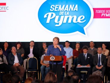 Presidenta Bachelet entregó certificados de Capital Semilla a emprendedores