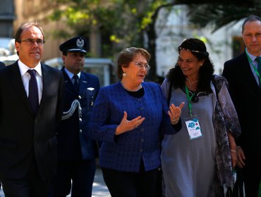 Presidenta manifestó que "debemos asegurar el carácter de bien público del agua"