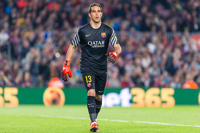 Copa del Rey: Claudio Bravo no fue citado para duelo Villanovense-FC Barcelona