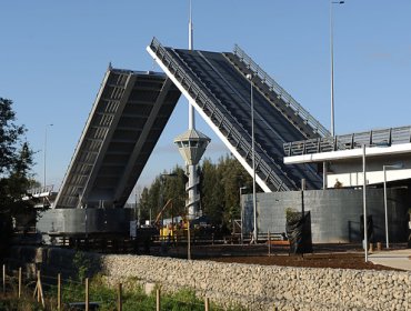 Parlamentarios de Los Ríos piden plan de contingencia y puente mecano en río Cau