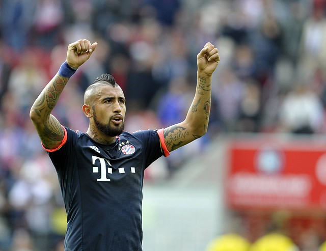 Bayern de Vidal buscará ante Eintracht Frankfurt seguir con la campaña perfecta