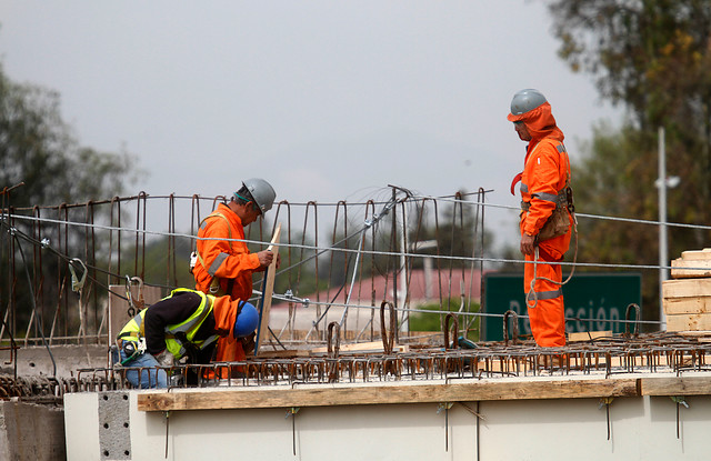 Tasa de desempleo bajó a 6,4% en el trimestre julio-septiembre