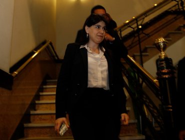 Primera reunión de ministra y Nelly Díaz terminó en suspenso: aún no hay acuerdo