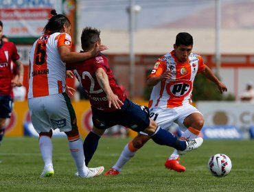 Primer Tiempo: U. Católica derrota a Cobresal y sigue cerca de Colo Colo