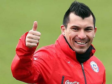 Gary Medel y su peculiar manera de hacer reír a su hija
