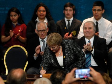 Presidenta Bachelet mandó al Congreso ley de Desmunicipalización de la Educación