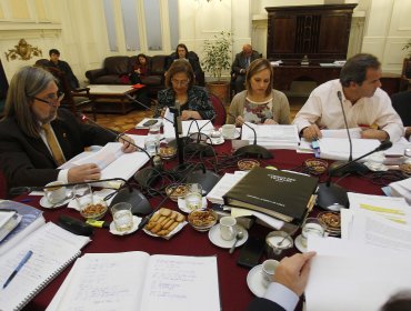 Comisión del Senado espera despachar esta semana la reforma laboral