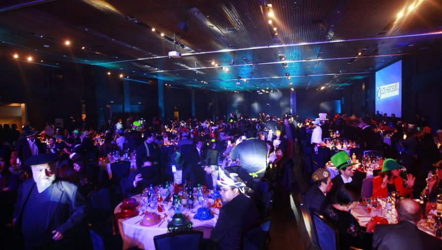 Animadores de Buenos días a Todos fueron los anfitriones de la Cena con sombrero