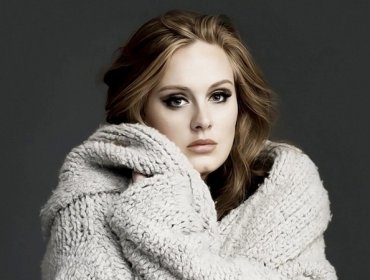 Adele habla de su éxito y posa sin maquillaje para la portada de Rolling Stone