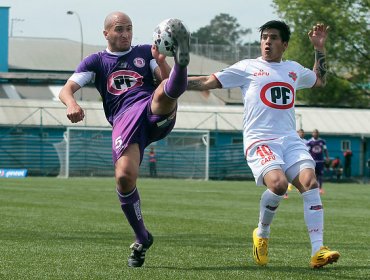 Primera B: Concepción logra primer triunfo con Pereyra al golear a Ñublense