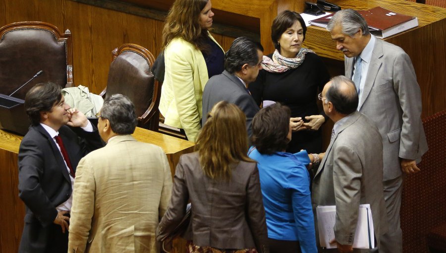 Cámara de Diputados pide al gobierno impulsar las farmacias populares