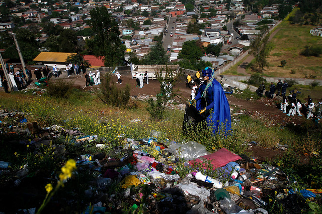 Realizan "limpiatón" para mejorar aspecto de ladera del cerro San Cristóbal