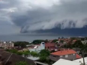 Video: "Tsunami de nubes" captado en Australia sorprende al mundo