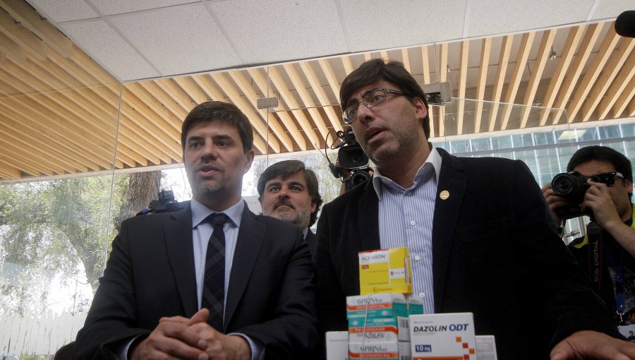 Potente respaldo del gobierno a las farmacias populares