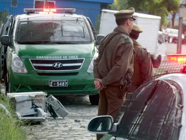 Persecución a automóvil robado termina con vehículo volcado en Gran Avenida