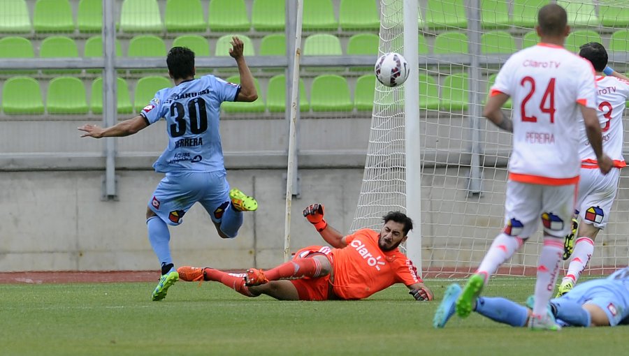 La 'U' no levanta y sumó ante Iquique cuarta derrota consecutiva