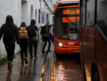 Tomar el transporte público para ir al trabajo, vinculado con una mejor salud