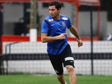 Eugenio Mena fue suplente en victoria de Cruzeiro antes de integrarse a la Roja