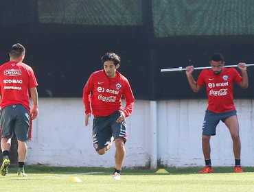 Matías Fernández arrancaría como titular en el duelo de la Roja ante Colombia