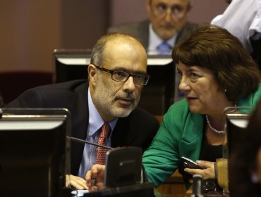 Ministra dice que gobierno acogerá una de las mociones planteadas por rectores