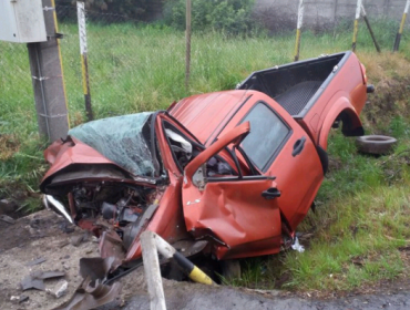 Muere conductor al perder control de su vehículo en cercanías de Lautaro