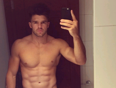 Leandro Penna en picada contra famosos que colaboran con la Teletón