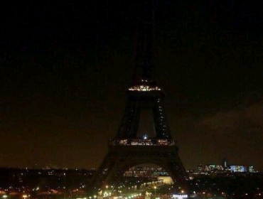 La Torre Eiffel, Eurodisney y el Louvre, cerrados por los atentados