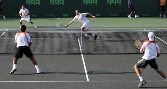 Tenis: Julio Peralta se coronó campeón del dobles en challenger de Buenos Aires